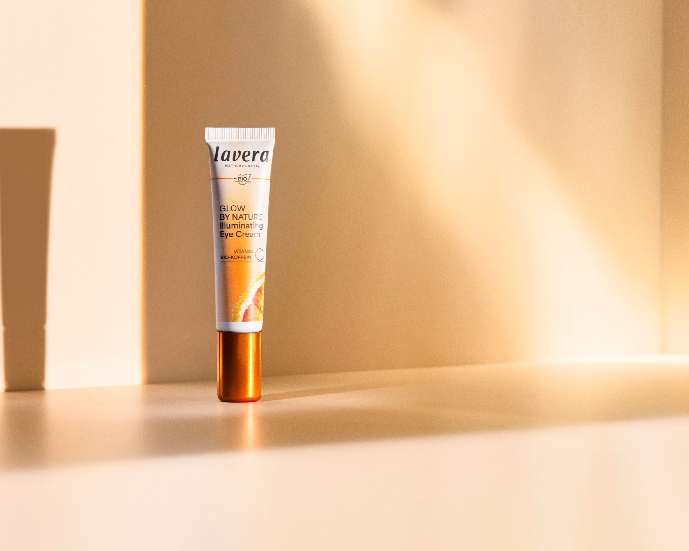 Prezentacja produktu Glow by Nature Eye Cream