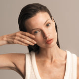 lavera Barrier Balance Serum in der Anwendung