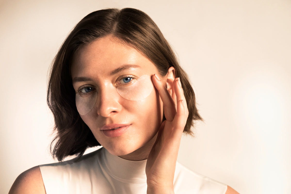 Skin Longevity Eye Patches in der Anwendung