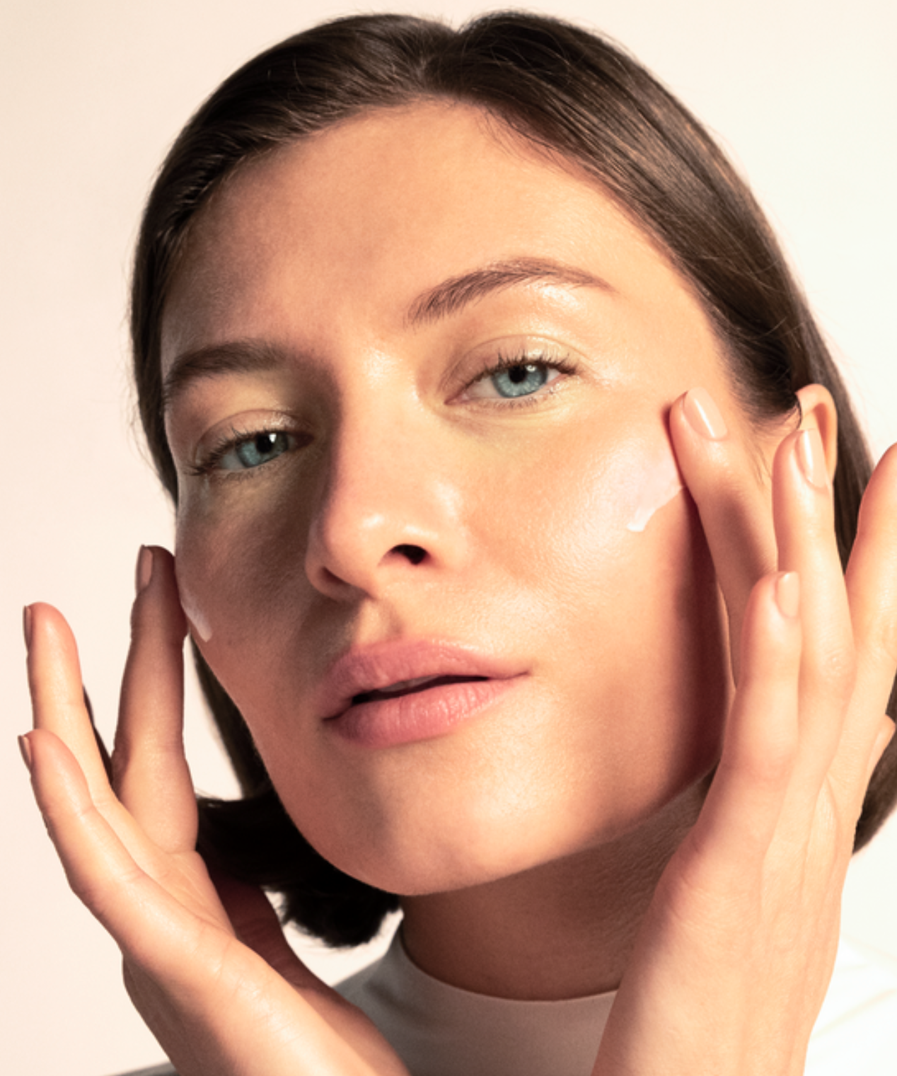 lavera Pielęgnacja nocna Skin Longevity podczas aplikacji