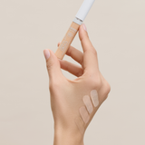 lavera Radiant Skin Concealer -Ivory 01- podczas aplikacji