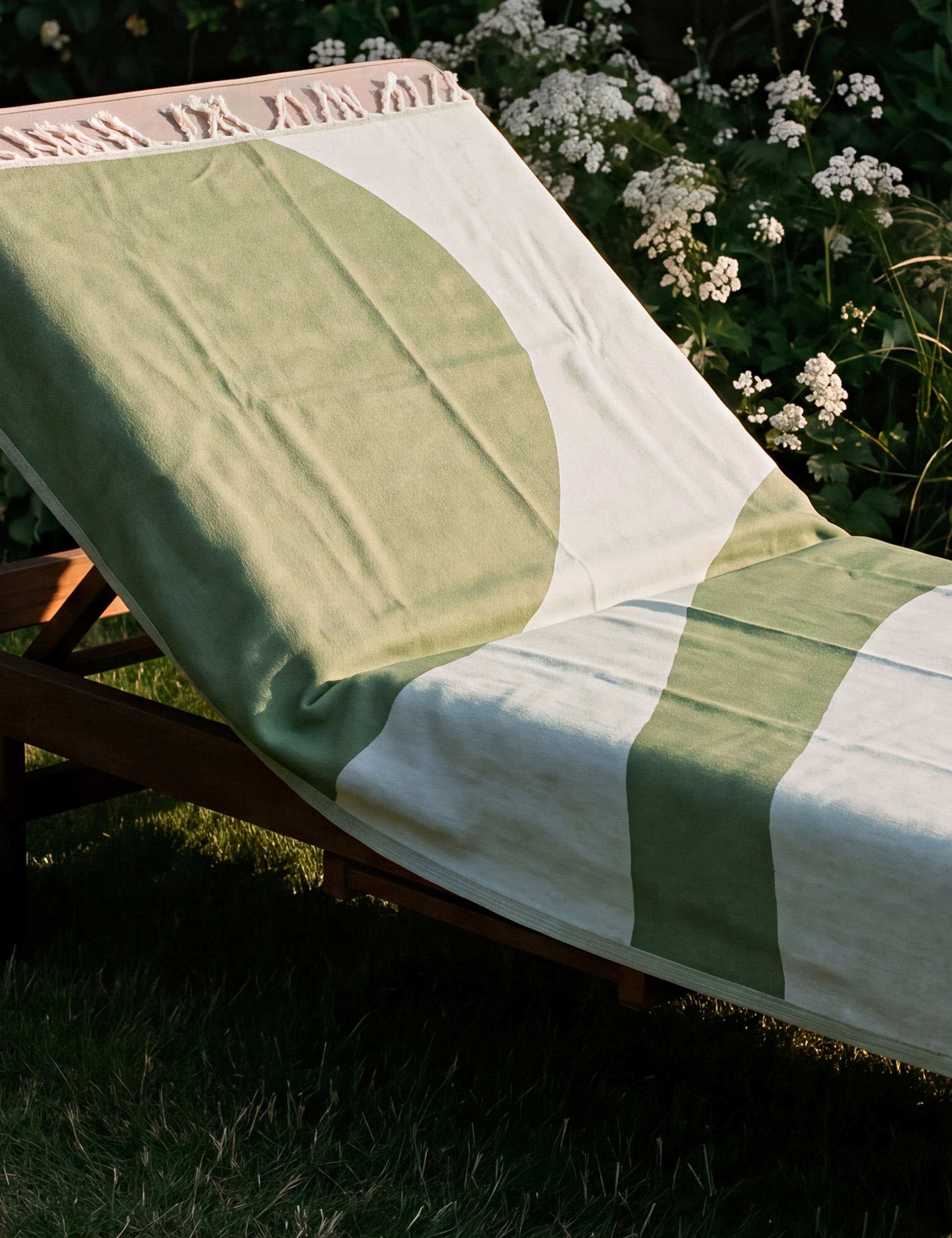 lavera Ręcznik plażowy – Sage Green