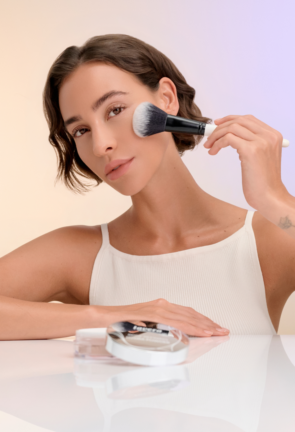 lavera Pore Refining Hydra Powder podczas aplikacji