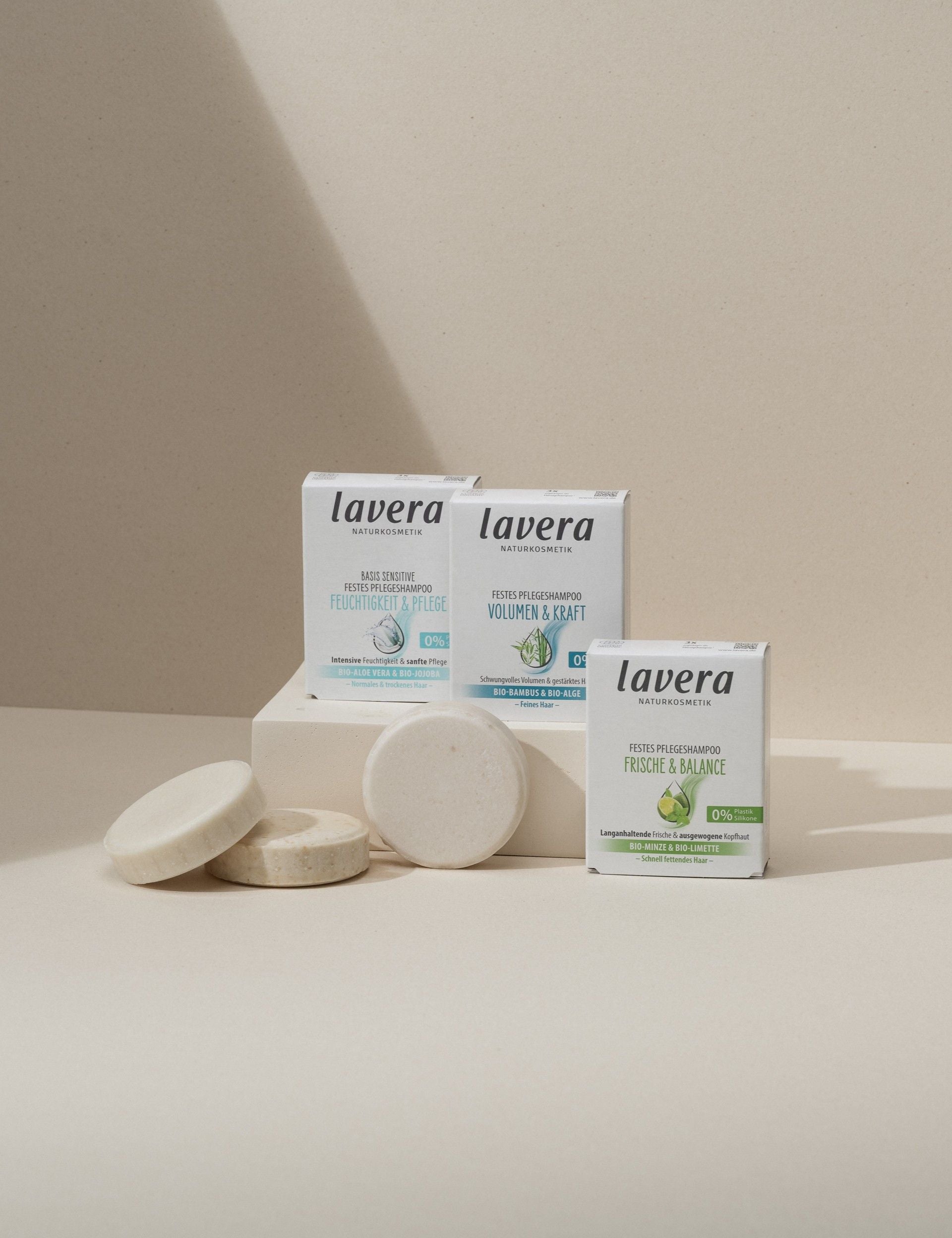 lavera Festes Pflegeshampoo basis sensitive Feuchtigkeit & Pflege