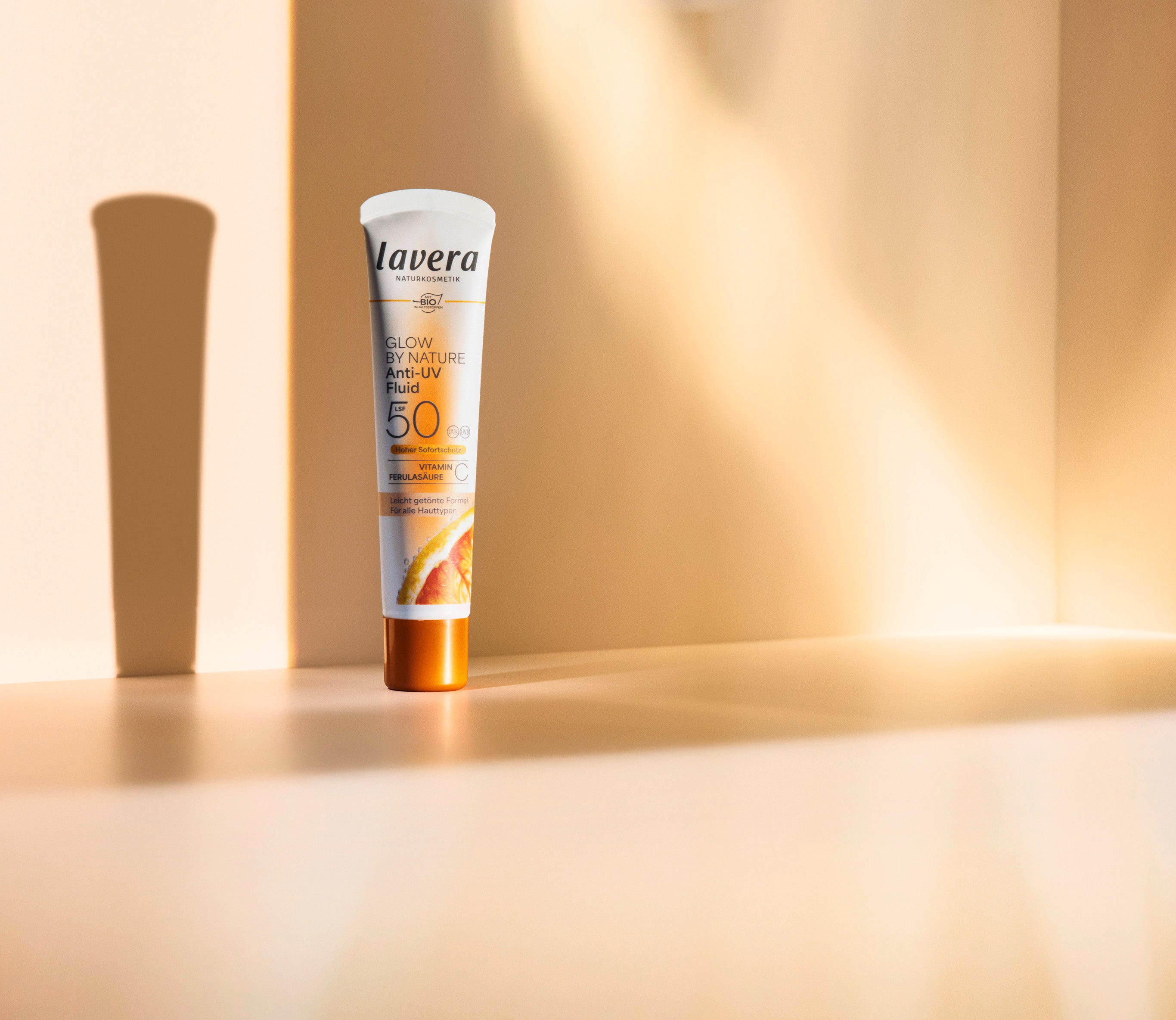 Produktdarstellung Glow by Nature Anti UV Fluid 50