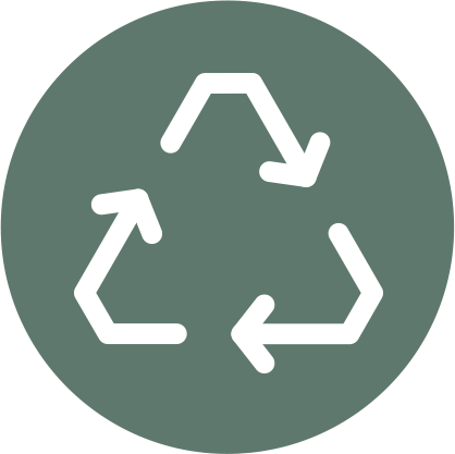 Ikona recyklingu na zielonym tle