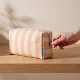 lavera Kosmetiktasche – Sunset Stripes (AI-generated)