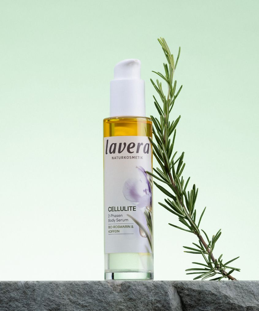 lavera Cellulite 2-Phase Body Serum  podczas aplikacji